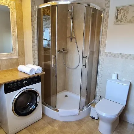 Mysliwska 5a カルパッチ