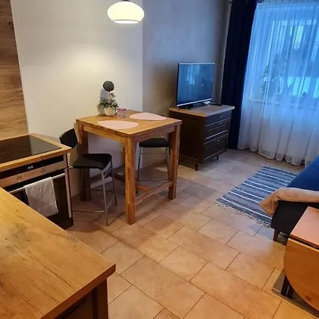 Mysliwska 5a カルパッチ