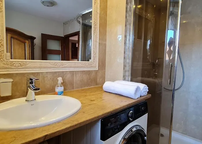 Apartmán Mysliwska 5a *